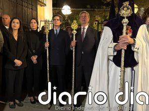 Cayetano Martínez de Irujo y los Duques de Huéscar juntos en 'la Madrugá' más significativa para la Casa de Alba