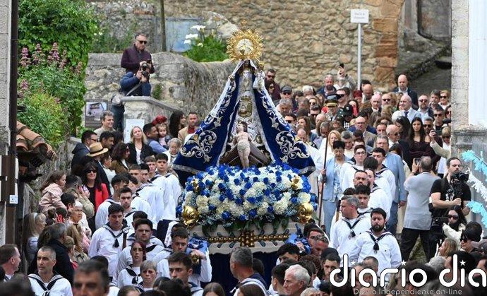 Centenares de vecinos y visitantes asisten en San Vicente a la celebración de La Folía