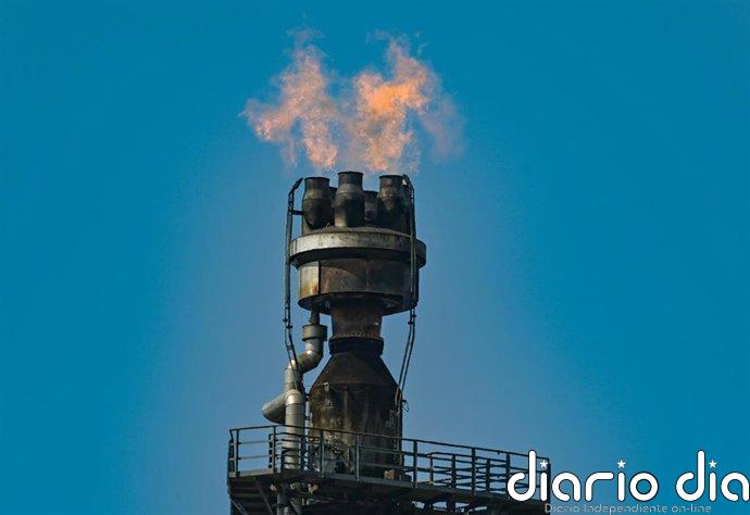 Chevron rebaja un 6% su producción de petróleo en el primer trimestre ante la guerra en Oriente Próximo