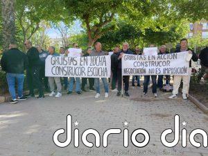 Construcor lamenta la "burla permanente" de las leyes por los gruistas de Córdoba, que señalan su disposición a negociar