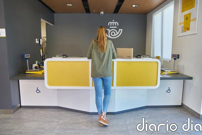 Correos forma a mil profesionales para atender en sus oficinas a migrantes solicitantes de regularización extraordinaria