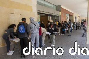 CSIF denuncia problemas informáticos, falta de planificación en citas y poco personal en el inicio de la regularización