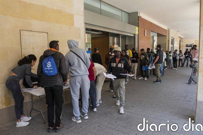 CSIF denuncia problemas informáticos, falta de planificación en citas y poco personal en el inicio de la regularización