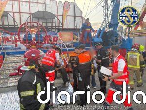 Cuatro personas resultan heridas en un incidente en una atracción de la Feria de Sevilla