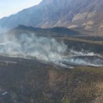 Declarado un incendio forestal en Tornavacas alejado de poblaciones y que afecta a vegetación de alta montaña