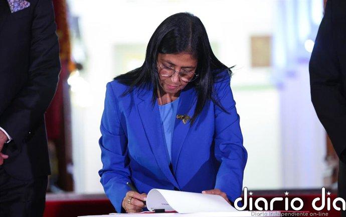 Delcy Rodríguez anuncia una subida salarial para mayo y prevé más "conforme Venezuela goce de más recursos"