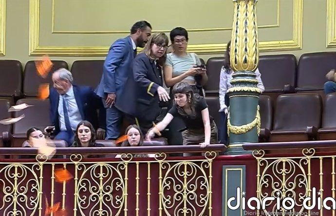 Desalojadas del Congreso dos activistas del Sindicato de Inquilinas por pedir a gritos que bajen los alquileres