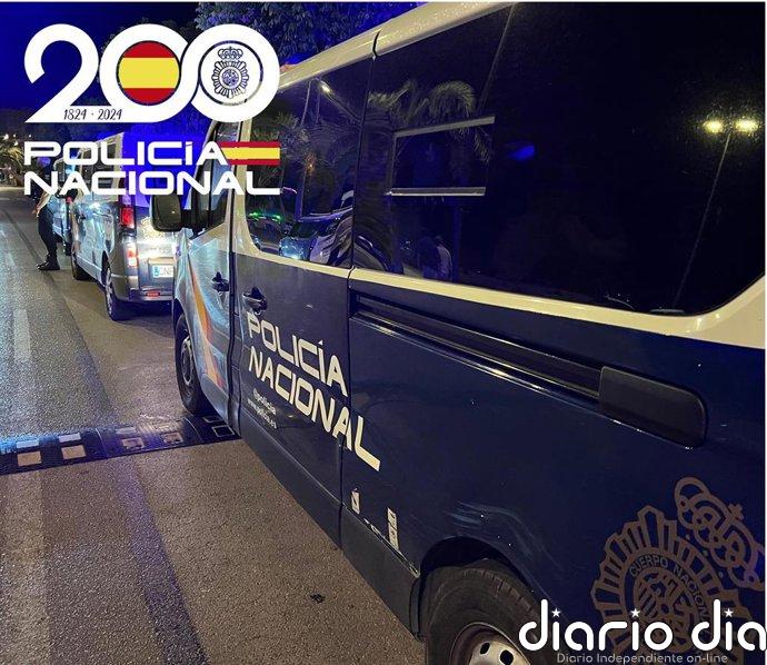 Detenido en Cádiz por explotar a migrantes en locales de comida rápida a los que cobraba hasta 8.000 euros por contrato