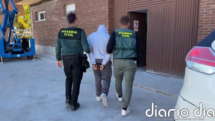 Detenido un hombre por robar cosméticos de naves industriales en Cheste por valor de 300.000 euros