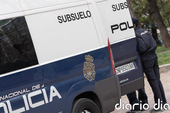 Detenidos cinco aficionados involucrados en un altercado durante la previa del partido UD Almería-Málaga CF