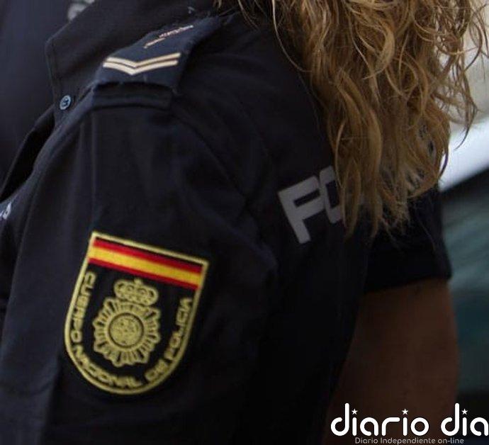 Detenidos dos hermanos por violar a una mujer en un coche en el barrio de Malilla