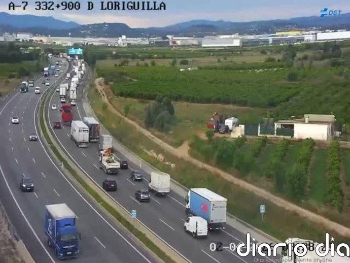Dos accidentes, en la A-7 y A-70, generan retenciones en la Operación Salida por Semana Santa