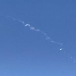 EAU confirma "daños menores" cerca de un centro económico de Abu Dabi tras interceptar un misil