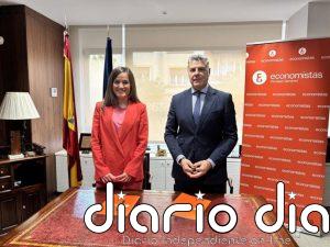 Economistas y Patentes y Marcas se alían para impulsar la propiedad industrial y la competitividad empresarial