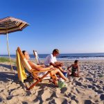 El 60% de los españoles aún no ha reservado sus vacaciones de verano, según Skyscanner