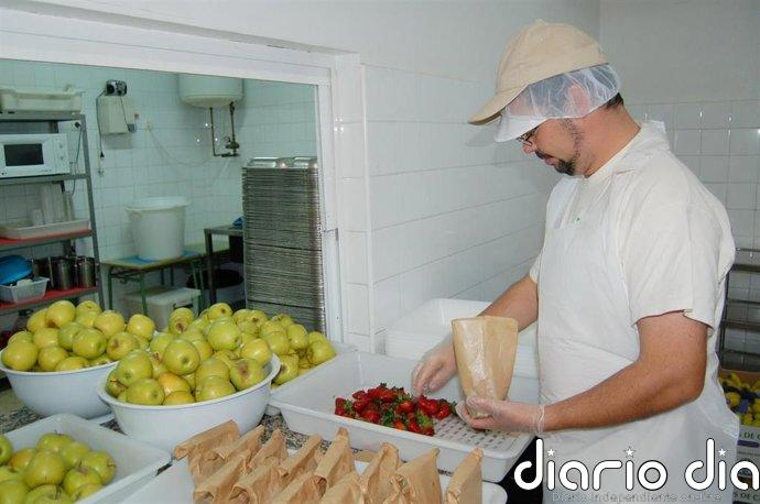 El Ayuntamiento de Avilés adapta los menús escolares a la normativa con cambios progresivos hasta 2027