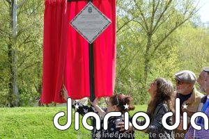 El Ayuntamiento de Pamplona reconoce al pueblo gitano y su legado en la ciudad con dos placas conmemorativas