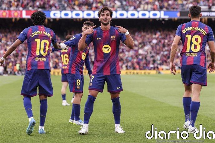 El Barça celebra media liga con el derbi