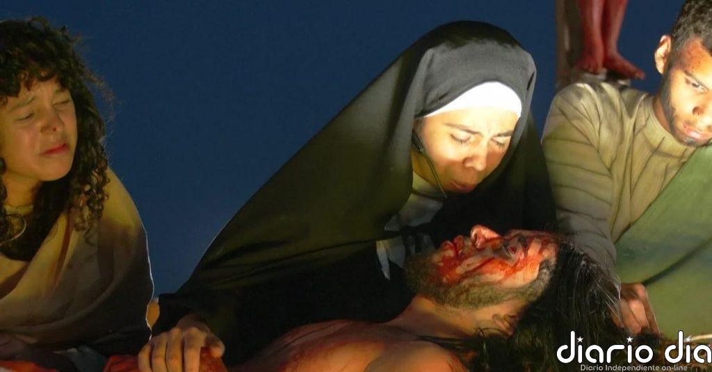 El barrio de Petare en Caracas vuelve a representar con crudeza y devoción la pasión de Cristo