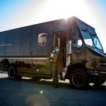 El beneficio neto de UPS cayó un 27% en el primer trimestre, hasta los 740 millones