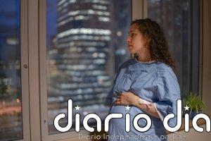 El cáncer durante el embarazo se asocia a importantes desafíos emocionales y económicos, según un estudio