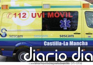 El choque de dos camiones en Villarrobledo corta la A-43 y deja a un conductor atrapado