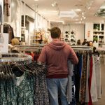 El comercio minorista acelera el avance de sus ventas al 3,7% en marzo y suma 21 meses de alzas