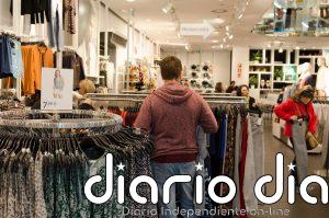 El comercio minorista acelera el avance de sus ventas al 3,7% en marzo y suma 21 meses de alzas