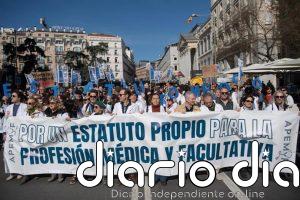 El Comité de Huelga exige la dimisión de Mónica García debido a una continua "manipulación" y "falta de rigor"