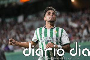 El Deportivo aprovecha la crisis del Córdoba para ponerse segundo y el Valladolid abate al Cádiz