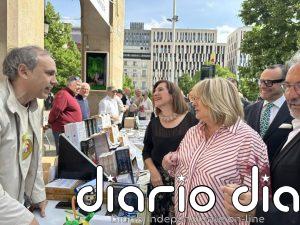 El Día del Libro convierte el Paseo Independencia "en la librería al aire libre más grande del mundo", dice Olloqui