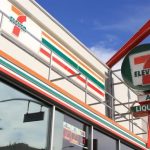 El dueño de 7-Eleven retrasa a 2027 la OPV de sus tiendas en Norteamérica