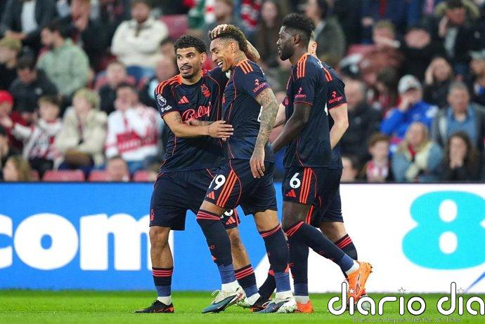 El Forest golea al Sunderland para seguir acercando la salvación