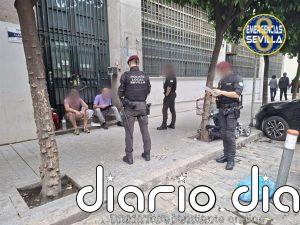 El GAR de la Policía Local de Sevilla detiene a dos personas en la última semana, uno de ellos con cuatro reclamaciones