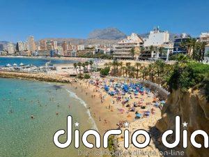 El gasto turístico internacional acelera y crece un 11,2% en marzo por la guerra, según CaixaBank