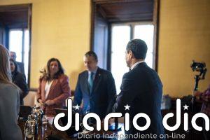 El Gobierno andaluz se reúne este lunes y dictará normas para facilitar la participación de personal de la Junta el 17M