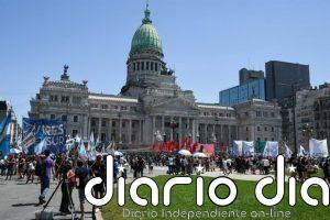 El Gobierno argentino eleva ante la Corte Suprema la suspensión temporal de la reforma laboral de Milei