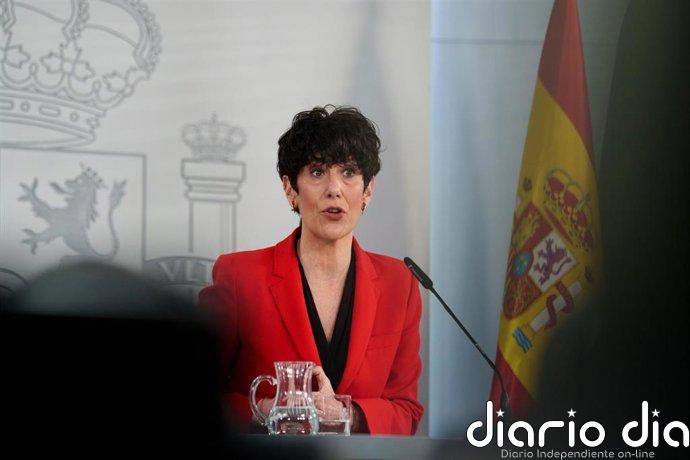 El Gobierno condena los cánticos contra Delcy Rodríguez y subraya que "llaman la atención" las reuniones de Machado