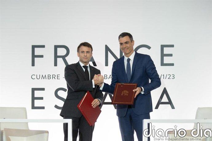 El Gobierno pacta con Francia invitar a un ministro a reunión 'ad hoc' y no al Consejo para salvar el Tratado de Amistad