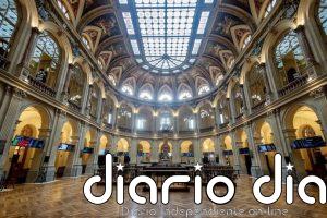 El Ibex 35 pierde los 17.800 puntos tras abrir a la baja (-0,8%), con el petróleo en 106 dólares