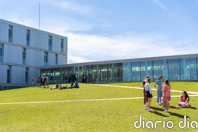 El Instituto de Lenguas Modernas de la USJ reconocido como centro acreditado por el Instituto Cervantes