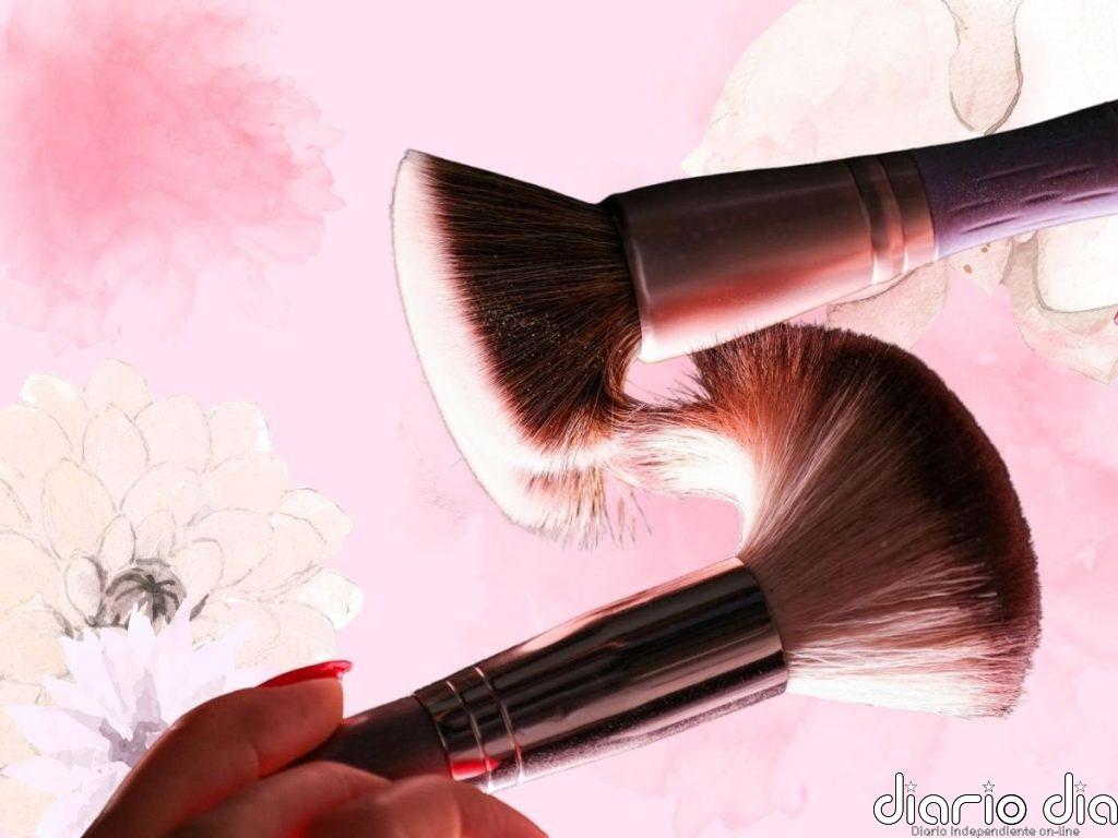 El maquillaje para esta primavera-verano se define por “fórmulas menos satinadas y más mate”, según nuestra experta