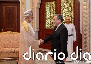 El ministro de Asuntos Exteriores de Irán continúa en Omán su gira diplomática con el alto el fuego en vigor