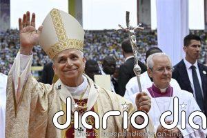 El Papa se despide de África y dice llevarse "un tesoro de fe" hecho de testimonios "alegres y dolorosos"