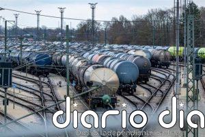 El petróleo cae por debajo de los 100 dólares tras repuntar por el anuncio de Trump de bloquear Ormuz