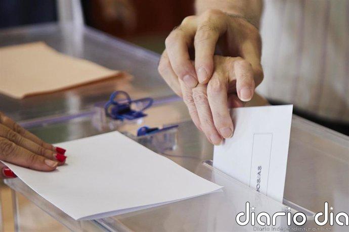 El PP ganaría en Sevilla con 8-9 escaños y el PSOE lograría 5-6, mientras que Adelante tendría 2 y Vox 1-2, según el CIS