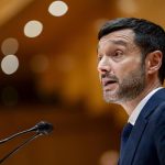 El PP pide "reconocer derechos tributarios" en la reforma de dependencia y Bustinduy se abre a dialogar