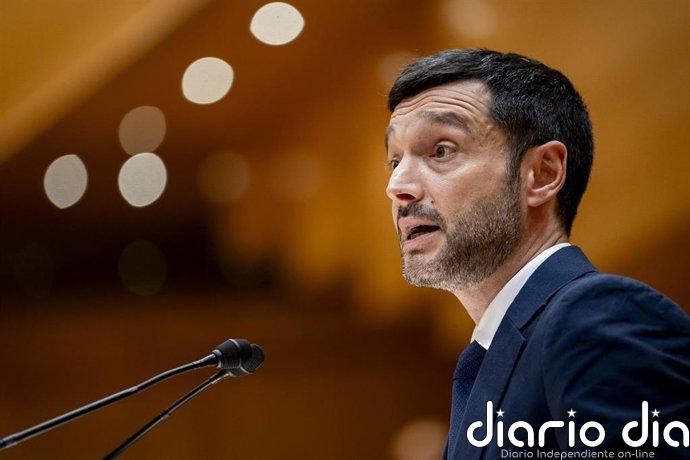 El PP pide "reconocer derechos tributarios" en la reforma de dependencia y Bustinduy se abre a dialogar