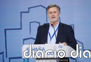 El PP propone a Francisco Vázquez como presidente de las Cortes, a Rocío Lucas secretaria y Leticia García será portavoz