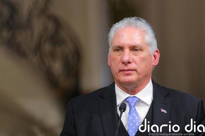 El presidente de Cuba afirma que la isla "debe prepararse para una posible guerra" con EEUU